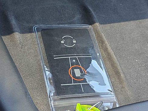 Used 2021 Tesla Model Y Long Range image 22