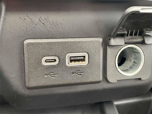 Used 2022 Chevrolet Silverado 2500 LTZ w/ LTZ Plus Package image 22