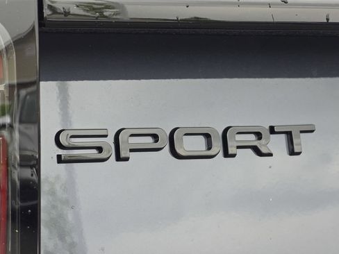 New 2025 Land Rover Discovery Sport Dynamic SE AWD/4WD image 17