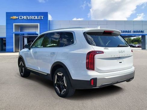 Used 2025 Kia Telluride S image 3