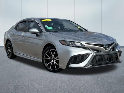 Used 2022 Toyota Camry SE image 33