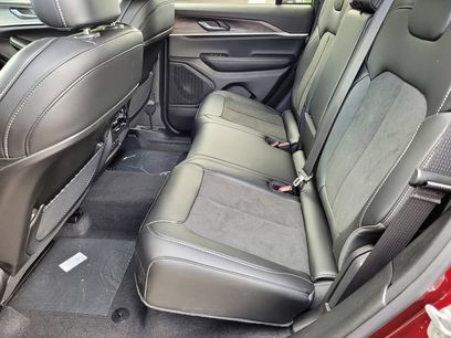 New 2026 Jeep Grand Cherokee Altitude