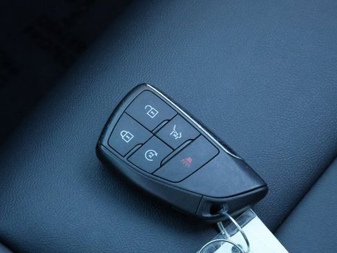 Used 2024 GMC Acadia Elevation image 22