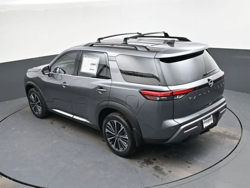 New 2026 Nissan Pathfinder Platinum image 30