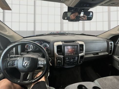 Used 2017 RAM 1500 Big Horn AWD/4WD image 24