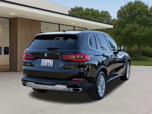 Certified 2023 BMW X5 sDrive40i w/ Premium Package image 8