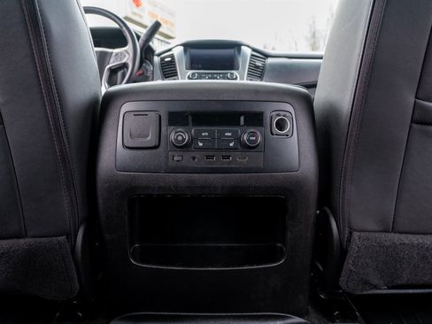 Used 2017 Chevrolet Suburban LT AWD/4WD image 27