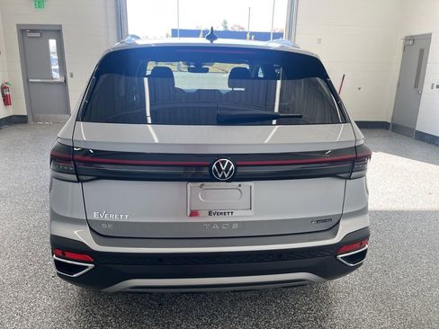 New 2026 Volkswagen Taos SE AWD/4WD image 4