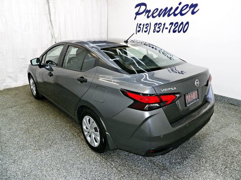 Used 2020 Nissan Versa S FWD image 4