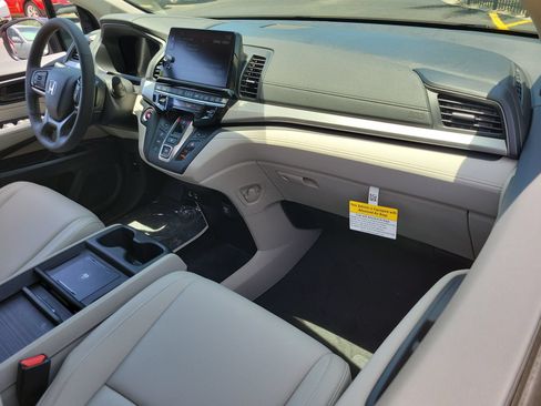 New 2026 Honda Odyssey EX-L image 12