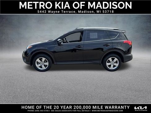Used 2015 Toyota RAV4 XLE AWD/4WD image 3