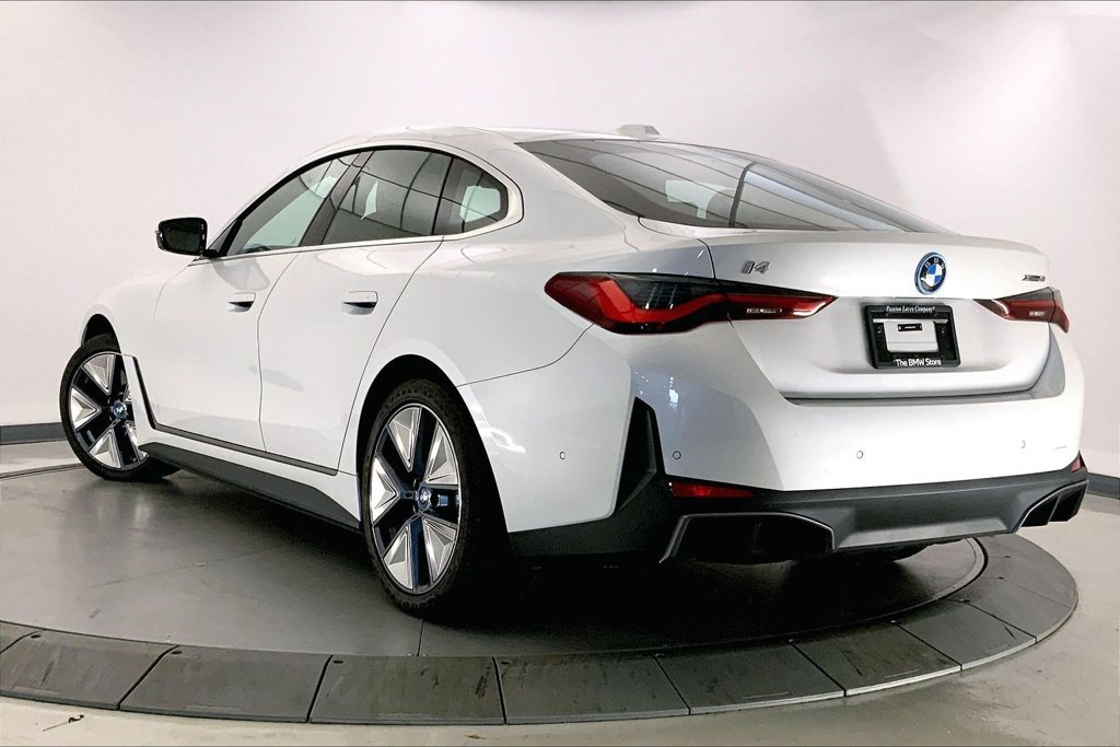 Used 2024 BMW i4 xDrive40i w/ Premium Package AWD/4WD image 9