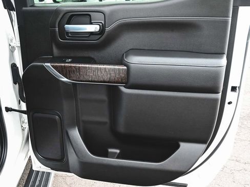 Used 2022 GMC Sierra 1500 Denali w/ Denali Reserve Package image 12