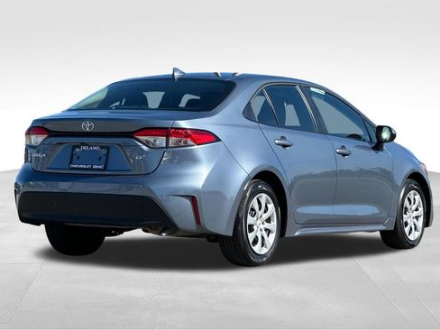 Used 2025 Toyota Corolla LE image 5