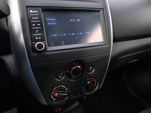 Used 2019 Nissan Versa SV FWD image 28