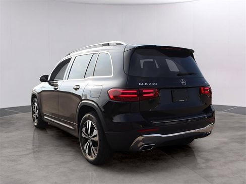 New 2026 Mercedes-Benz GLB 250 4MATIC image 5