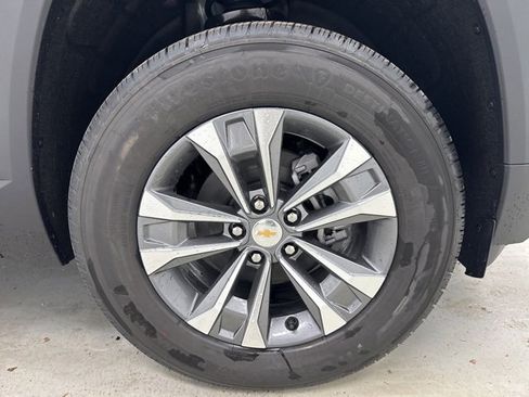 New 2026 Chevrolet Equinox LT w/ Convenience Package II image 32