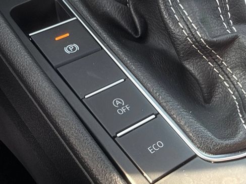 Used 2022 Volkswagen Jetta Sport FWD image 23