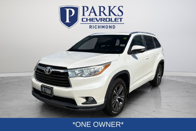 Used 2016 Toyota Highlander XLE AWD/4WD image 3