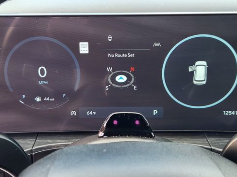 Used 2024 Hyundai Santa Fe Limited image 10