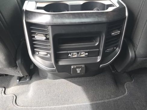 Used 2019 RAM 1500 Big Horn RWD image 27