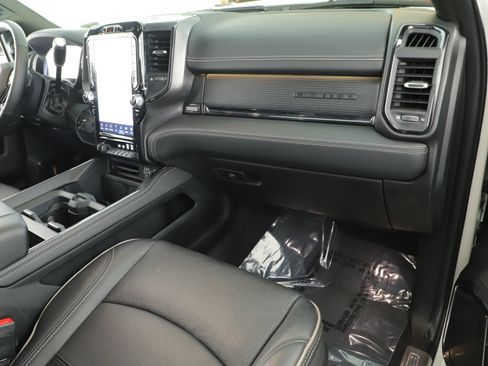 Certified 2024 RAM 2500 Limited image 27