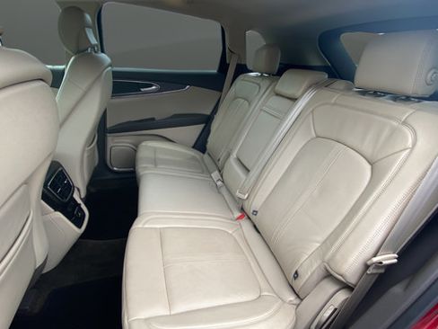 Used 2016 Lincoln MKX Reserve w/ Driver Assistance Package AWD/4WD image 23