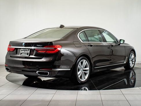 Used 2016 BMW 750i xDrive image 10