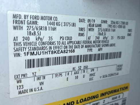 Used 2019 Ford Expedition XLT w/ Equipment Group 202A RWD image 35