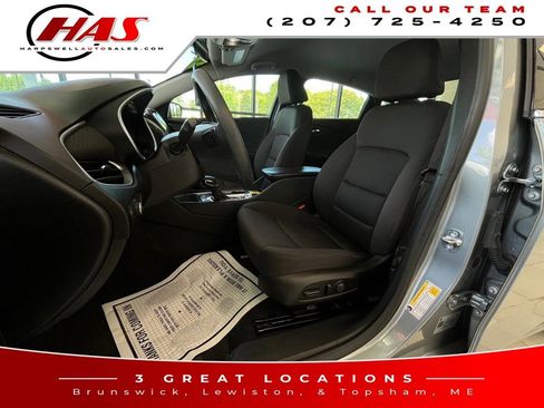 Used 2023 Chevrolet Malibu LT FWD image 10