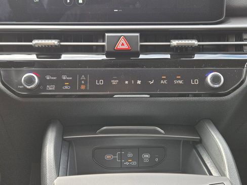 New 2026 Kia Sportage EX AWD/4WD image 15