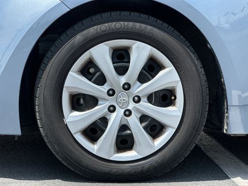 Used 2023 Toyota Corolla LE image 21