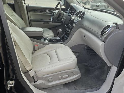 Used 2017 Buick Enclave Premium image 15