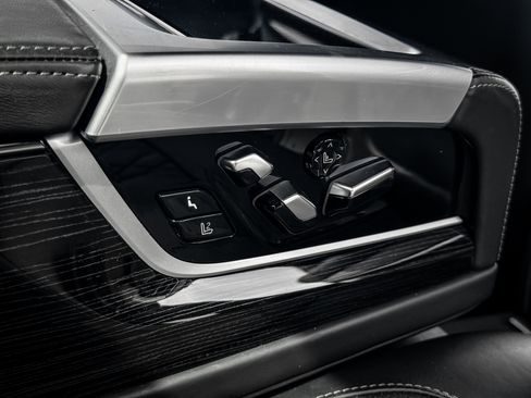 Used 2021 BMW 750i xDrive w/ Autobahn Package image 20