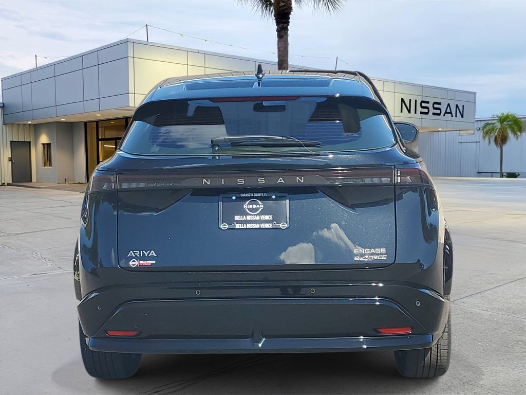 Used 2024 Nissan Ariya AWD image 5