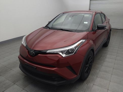 Used 2019 Toyota C-HR LE FWD image 15