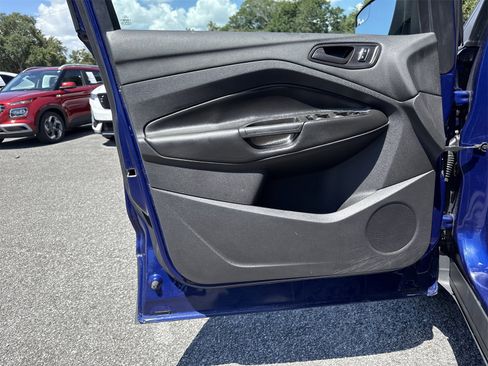 Used 2014 Ford Escape S image 12