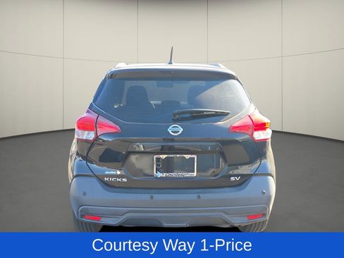 Used 2020 Nissan Kicks SV FWD image 8