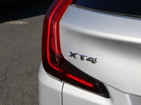 Used 2021 Cadillac XT4 Luxury w/ Cold Weather Package image 20