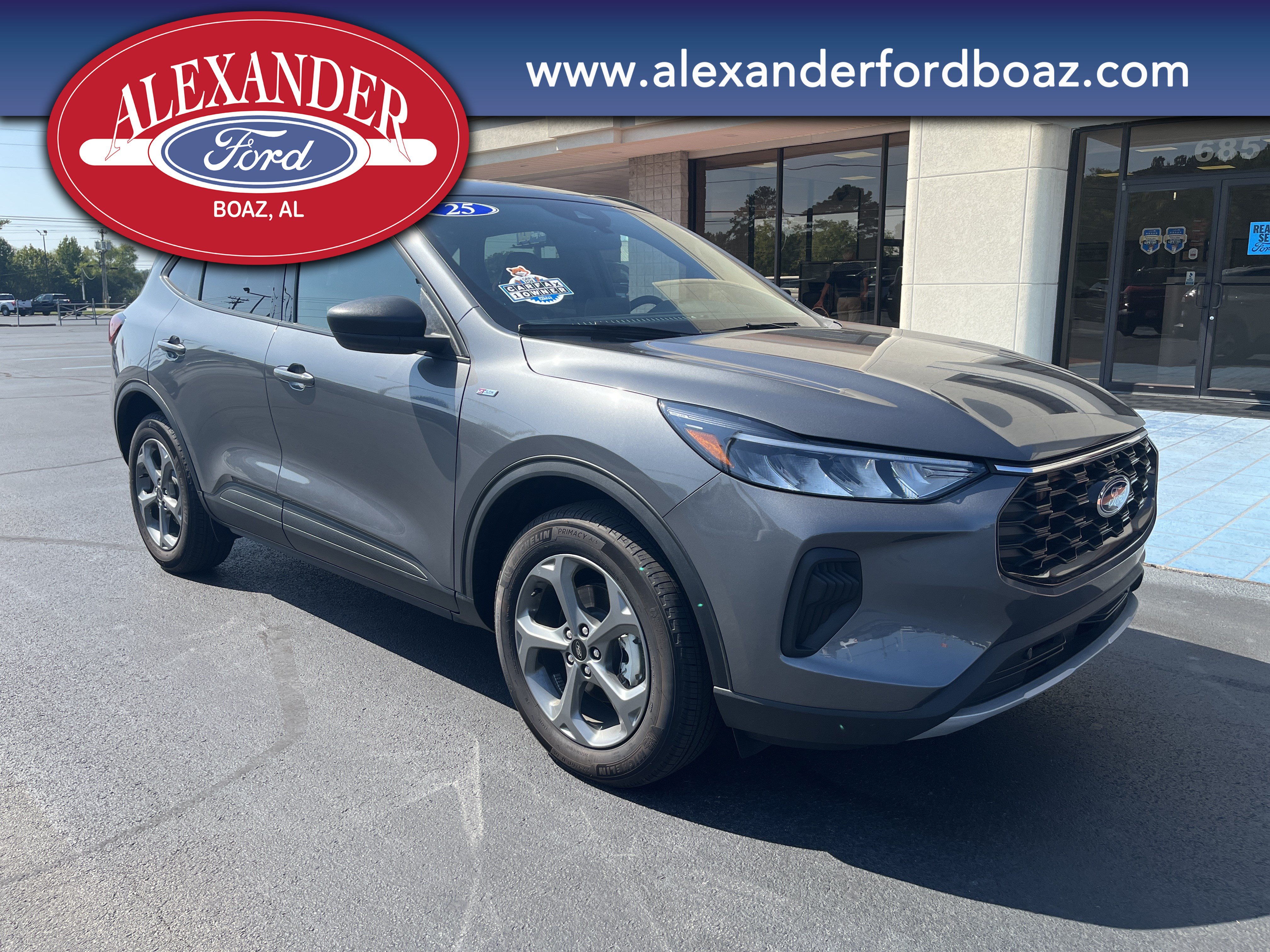 Used 2025 Ford Escape ST-Line AWD/4WD image 3