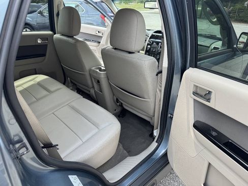 Used 2010 Ford Escape Limited AWD/4WD image 14