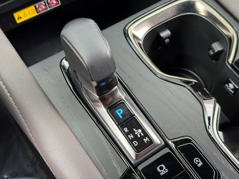 Used 2023 Lexus RX 350 w/ Luxury Package image 32