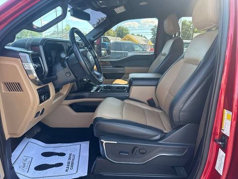 Used 2023 Ford F350 Lariat w/ Lariat Ultimate Package AWD/4WD image 32