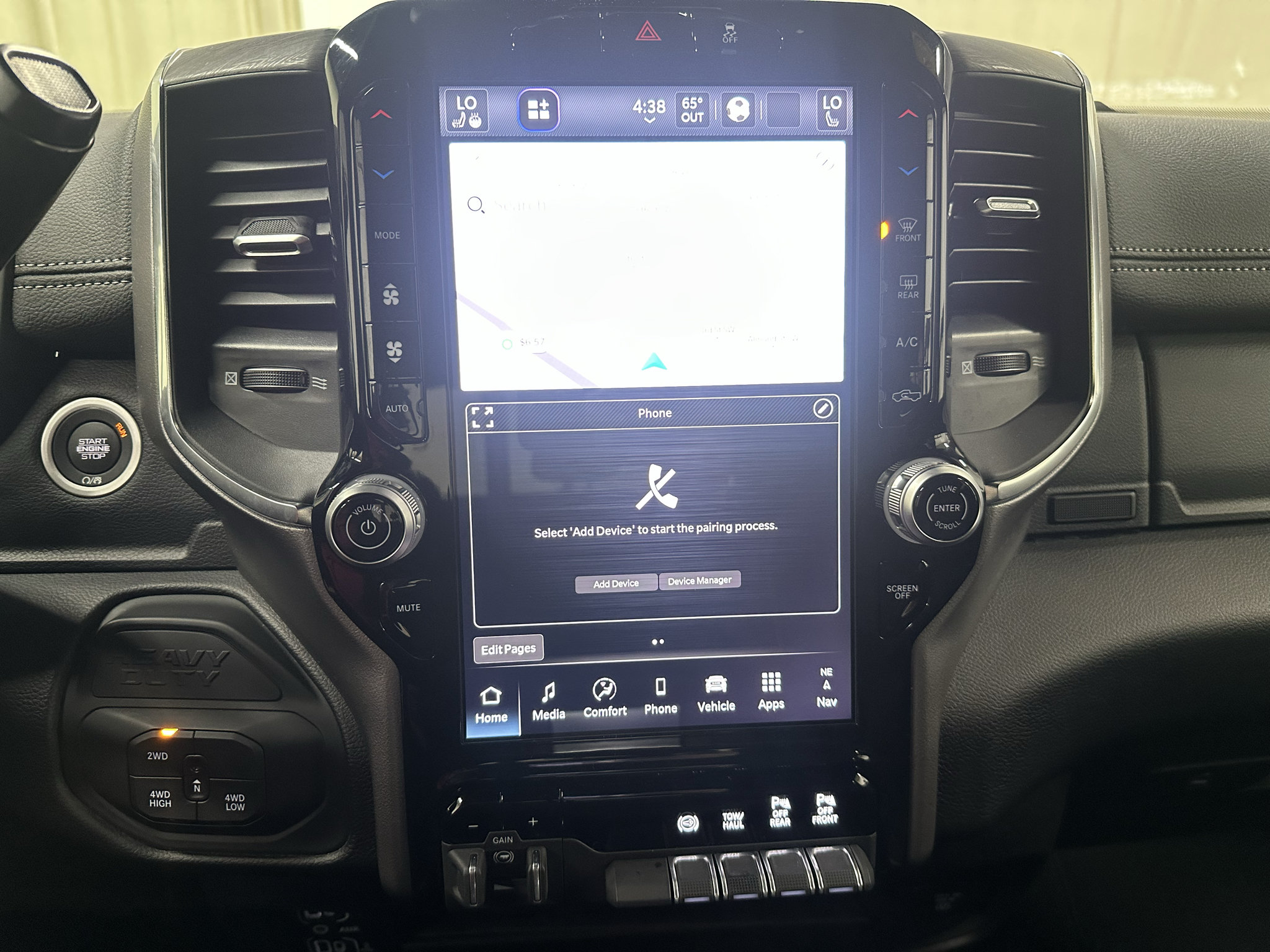 Used 2026 RAM 2500 Laramie AWD/4WD image 38