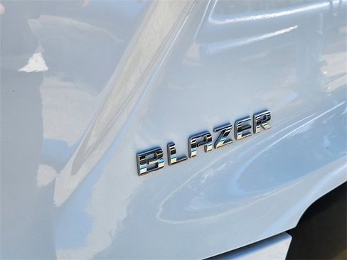 Used 2024 Chevrolet Blazer LT w/ Convenience Package image 9