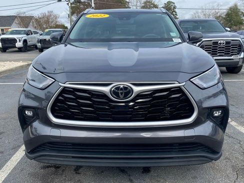 Used 2022 Toyota Highlander XLE image 21