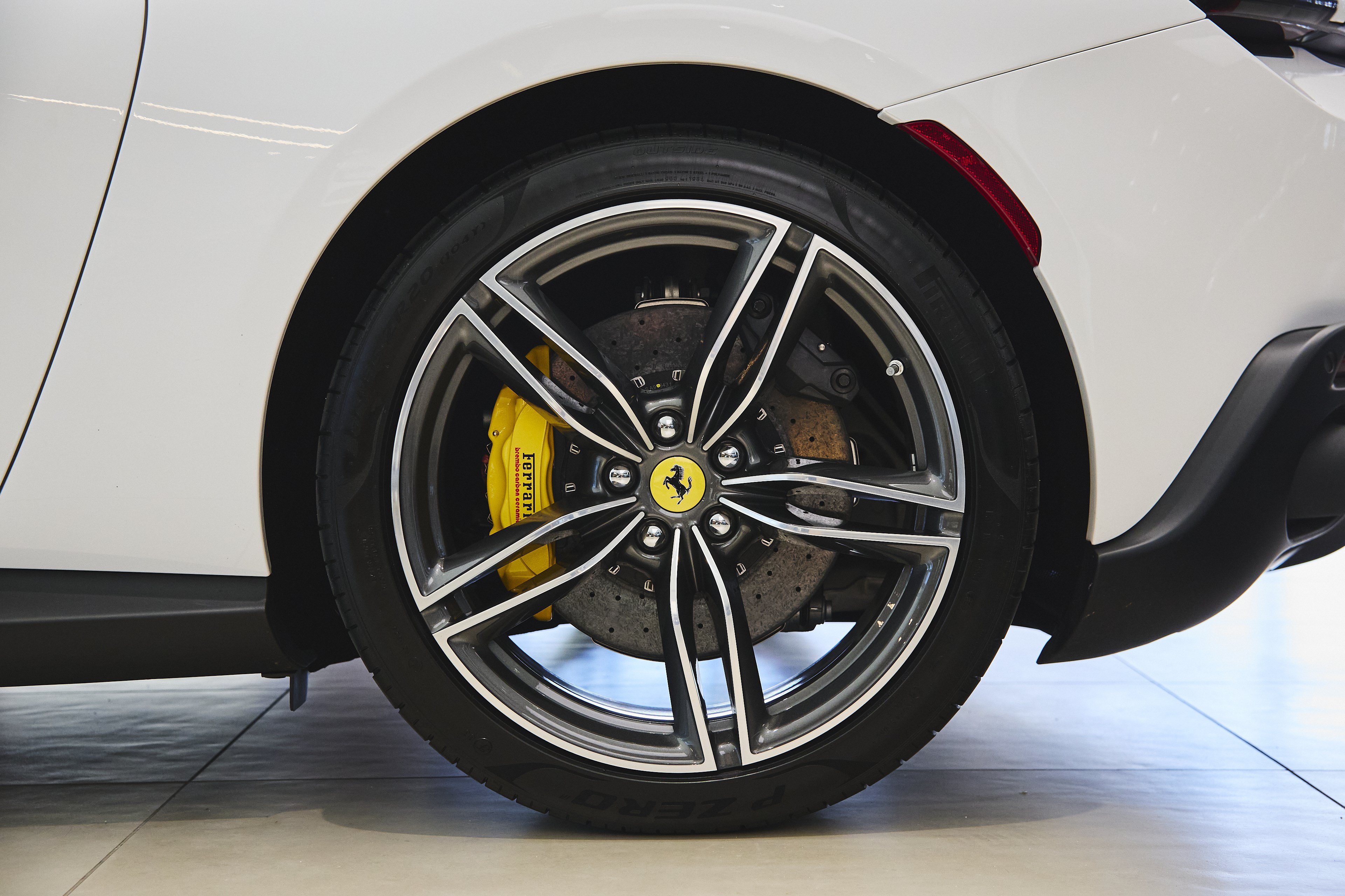 Used 2024 Ferrari Roma Spider RWD image 48