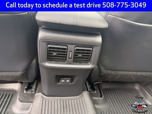 Used 2023 Toyota RAV4 Limited image 20