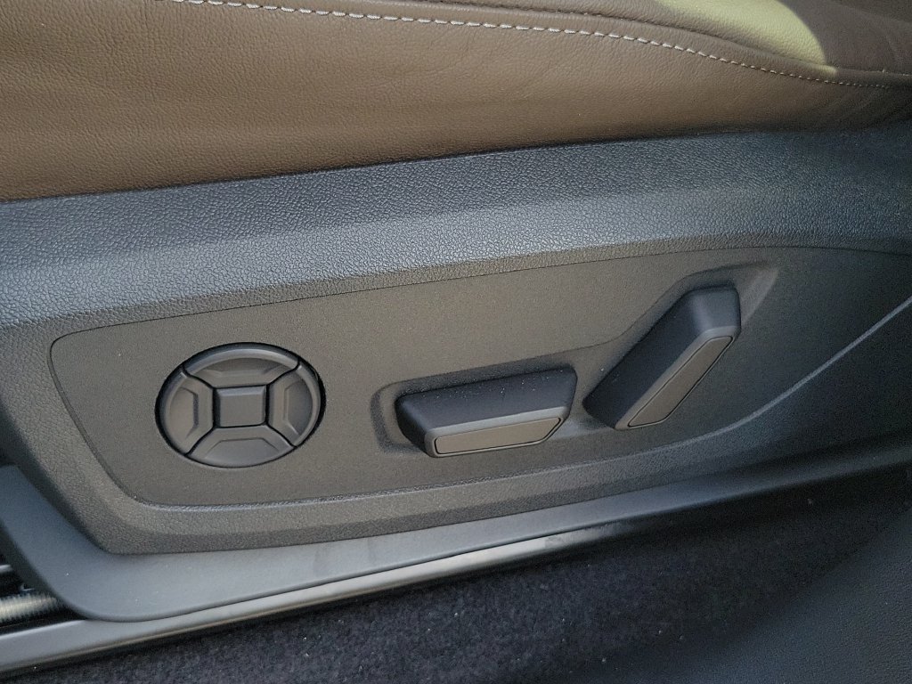 New 2027 Audi Q6 e-tron Premium Plus RWD image 18