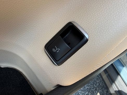 Used 2015 Mercedes-Benz GLA 250 4MATIC image 14